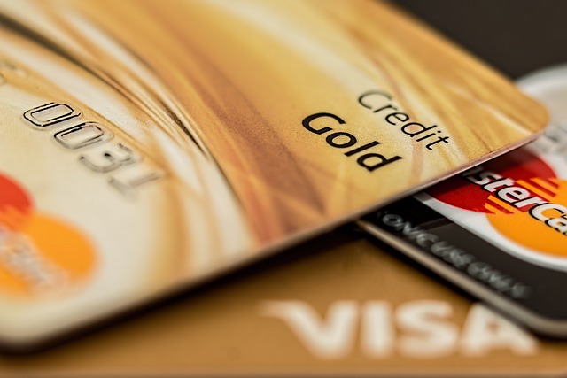 Jaka karta Visa czy MasterCard?