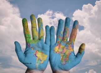 Co oznaczają 4 palce na zdjęciu miejski?